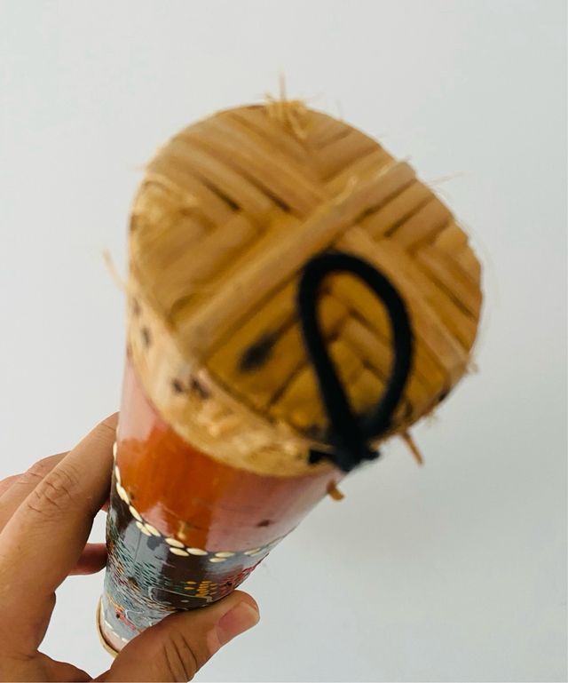 Shaker pioggia africano in legno