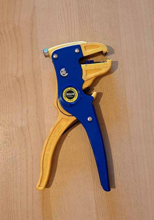 Pelacables automático BALKI.