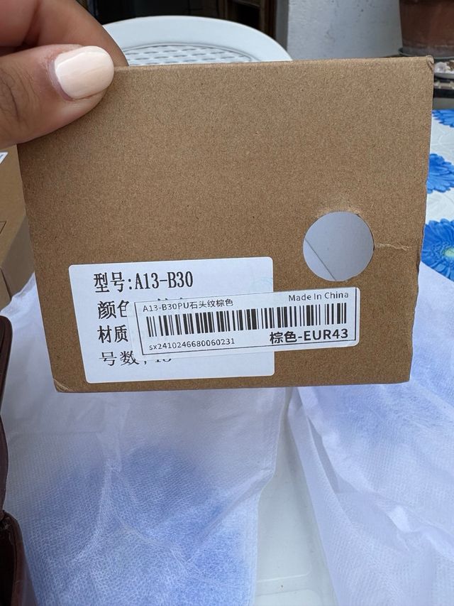 Scarp Shein Chanel Marrone e fibia in oro m.43