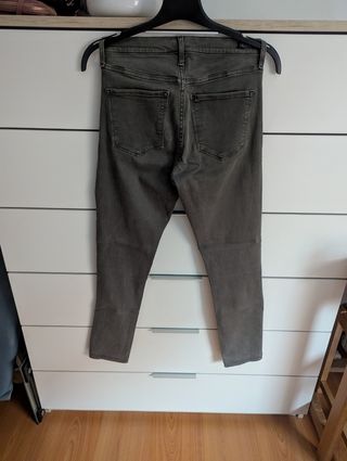 Pitillos H&M verde militar