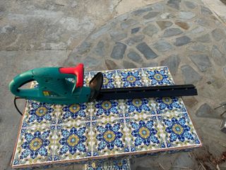 Cortasetos Bosch AHS 416