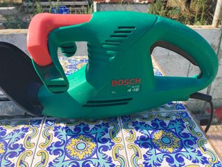 Cortasetos Bosch AHS 416