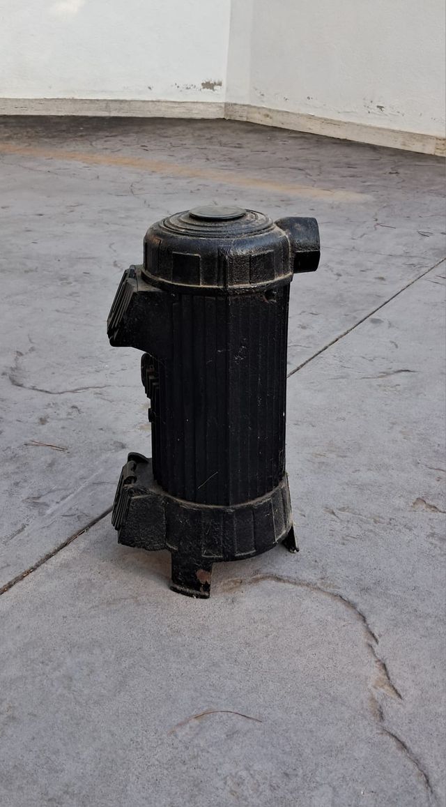 Estufa Chimenea de Hierro Fundido