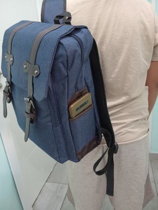 Mochila azul marino