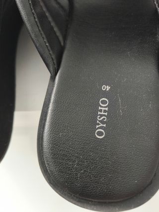 Sandalias Oysho negras plataforma
