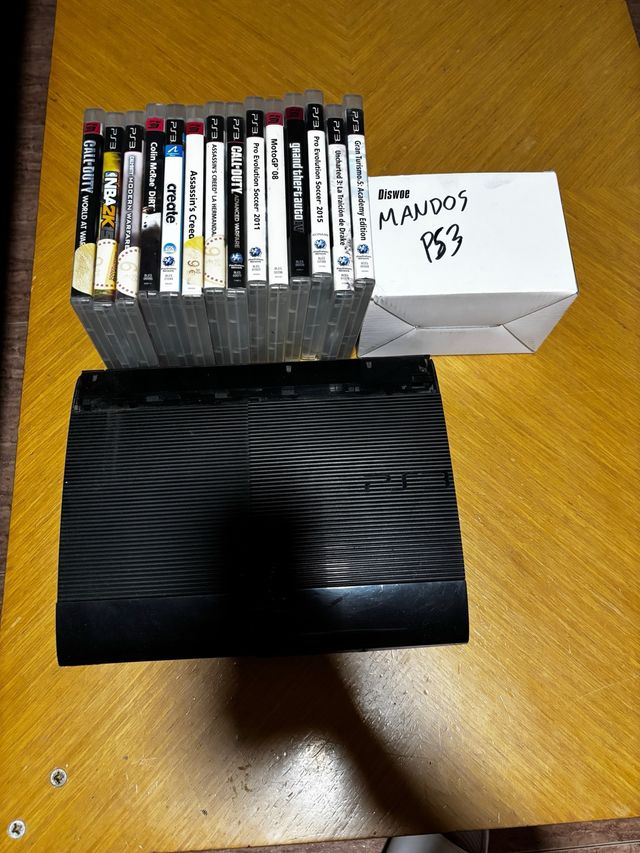 PS3 + 2 Mandos + 12 Juegos