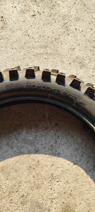 Vendo 4 neumáticos de enduro