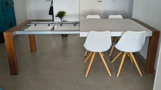 Mesa extensible + 4 sillas blancas