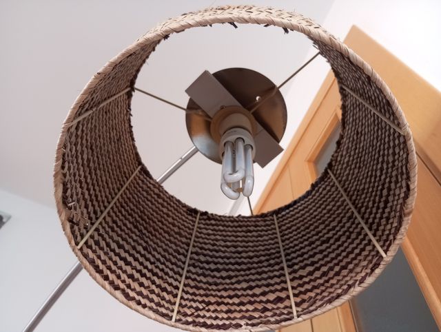 Lámpara arco pie mármol - Rattan