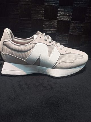 New Balance 327 CGW
Modelo MS327CGW
