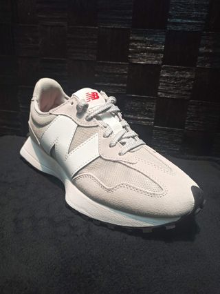 New Balance 327 CGW
Modelo MS327CGW
