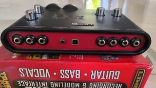 Line 6 Tone Port UX2 - Interfaz Audio