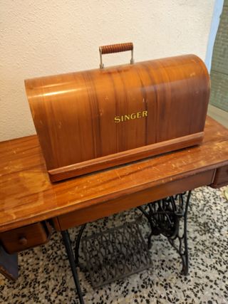 Máquina coser Sigma con el mueble Singer