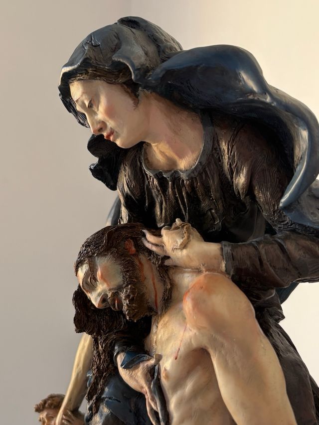 Escultura Piedad