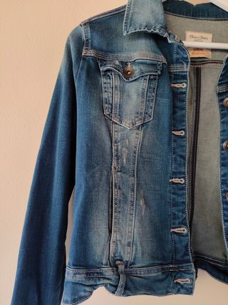 Cazadora vaquera Stradivarius talla Xl