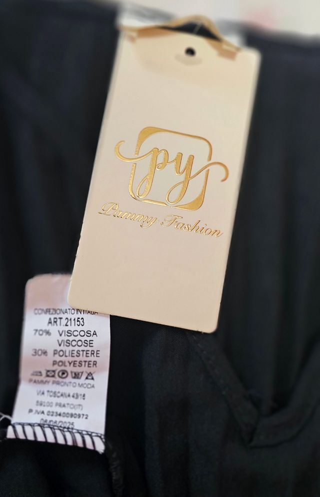 Vestido plisado corto negro