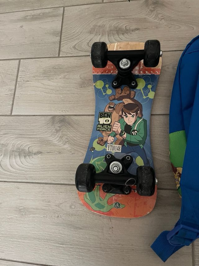 Skateboard + Zaino Ben 10 Alien Force