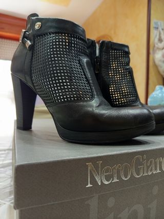 Nero Giardini - Stivaletti neri