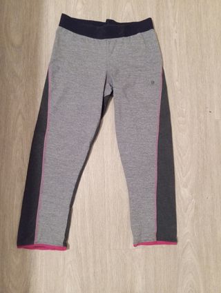 Conjunto deportivo mujer gris y rosa