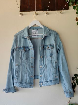 Cazadora vaquera Pull&Bear XL