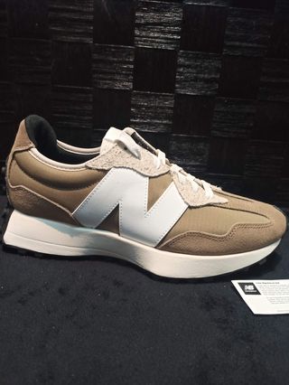 New Balance 327 SBC
Modelo U327SBC