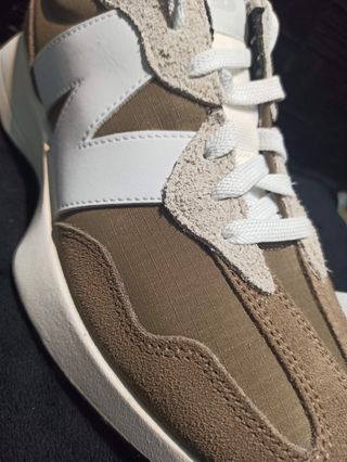 New Balance 327 SBC
Modelo U327SBC