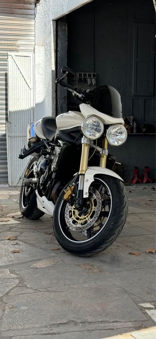 Triumph Street Triple 675