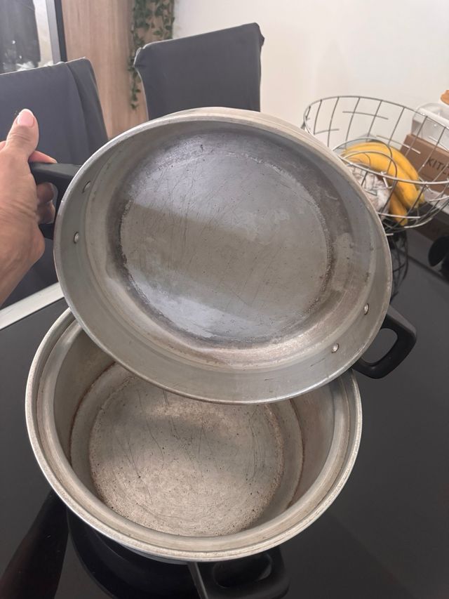 Olla vaporera metalica