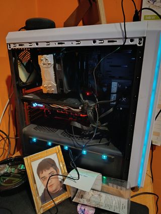 Torre PC MSI + Monitor Samsung