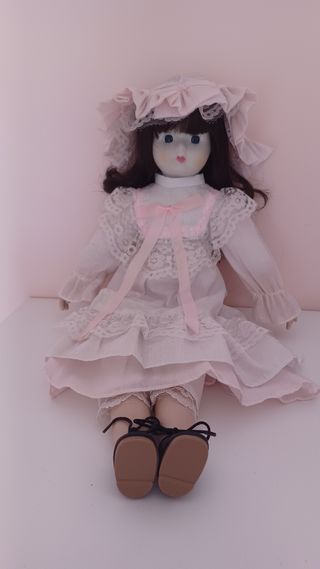 8 Muñecas porcelana vintage