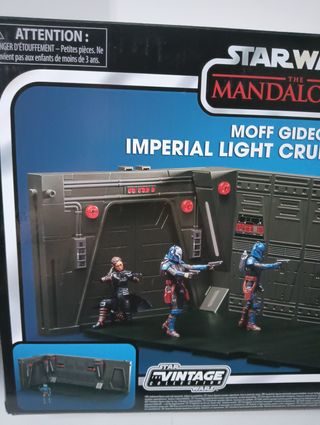 Star Wars: Moff Gideon's Cruiser