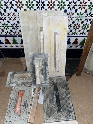Herramientas albañilería en general.