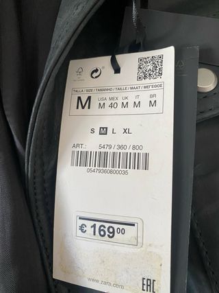 Cazadora Zara cuero negra M. Nueva con etiqueta. 