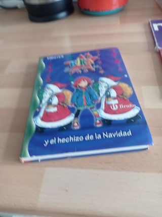 Kika Superbruja y el hechizo de la Navidad (Kik...