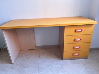 MESA ESCRITORIO NARANJA