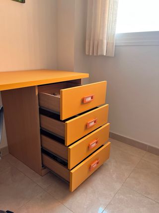 MESA ESCRITORIO NARANJA