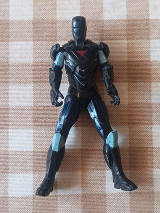 Figura Iron Man armadura negra