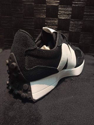 New Balance 327 CBW modelo MS327CBW