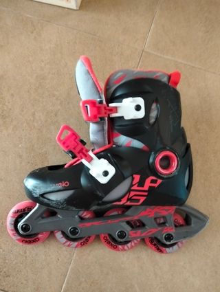Kit patinaje niño: Patines, casco y protecciones
