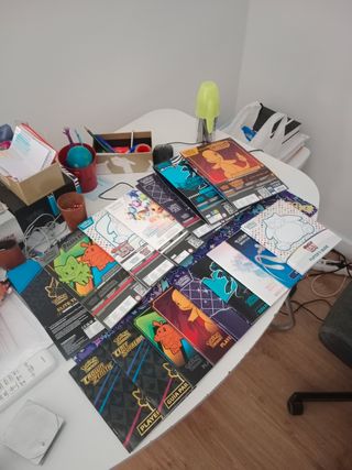 Guías Pokémon - ETB Accesorios.