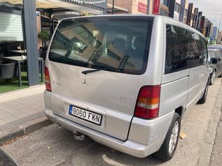 Mercedes-Benz Clase V 2001