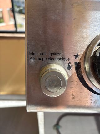 Barbacoa exterior 4 quemadores.