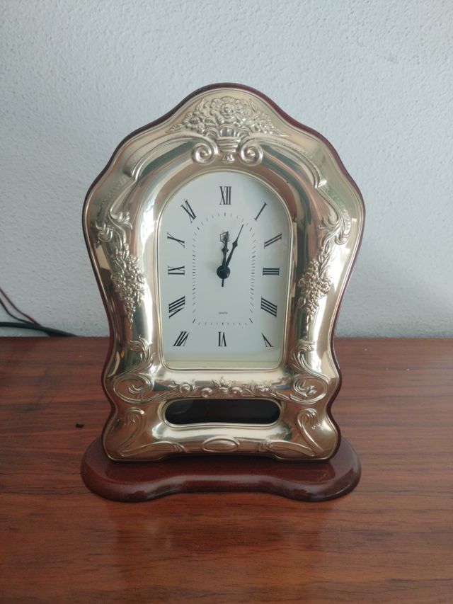 Reloj de sobremesa 
