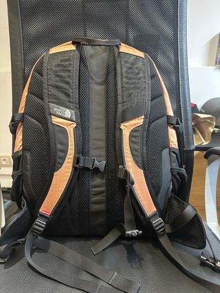 Mochila Supreme x North Face - Rose Gold