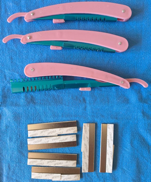 50 cuchillas para cejas, pelo y 1 portacuchillas