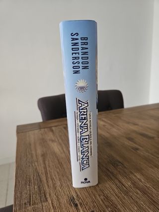 Arena Blanca. Una novela gráfica del Cosmere (v...