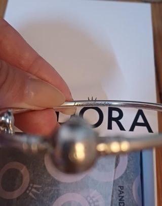 Pulsera Pandora rígida Stitch