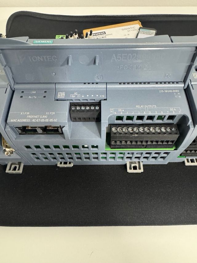 PLC Siemens S7-1200: CPU + módulos + Tarjeta + Int