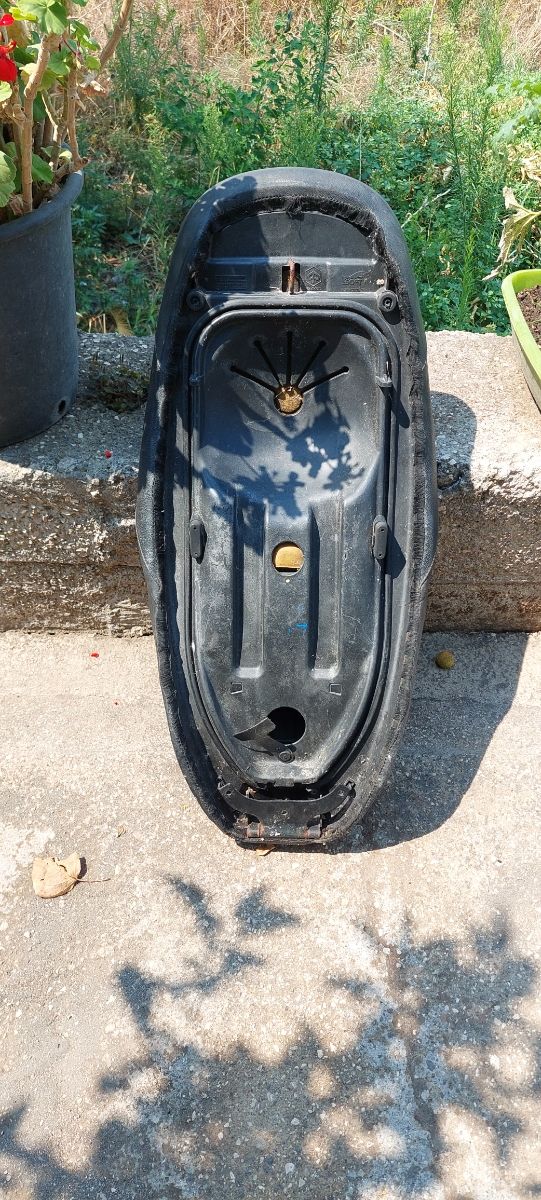 Sella scooter Beverly 200-250