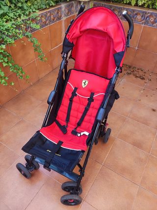 Carrito bebé Ferrari rojo+bolso+sombrilla+funda
